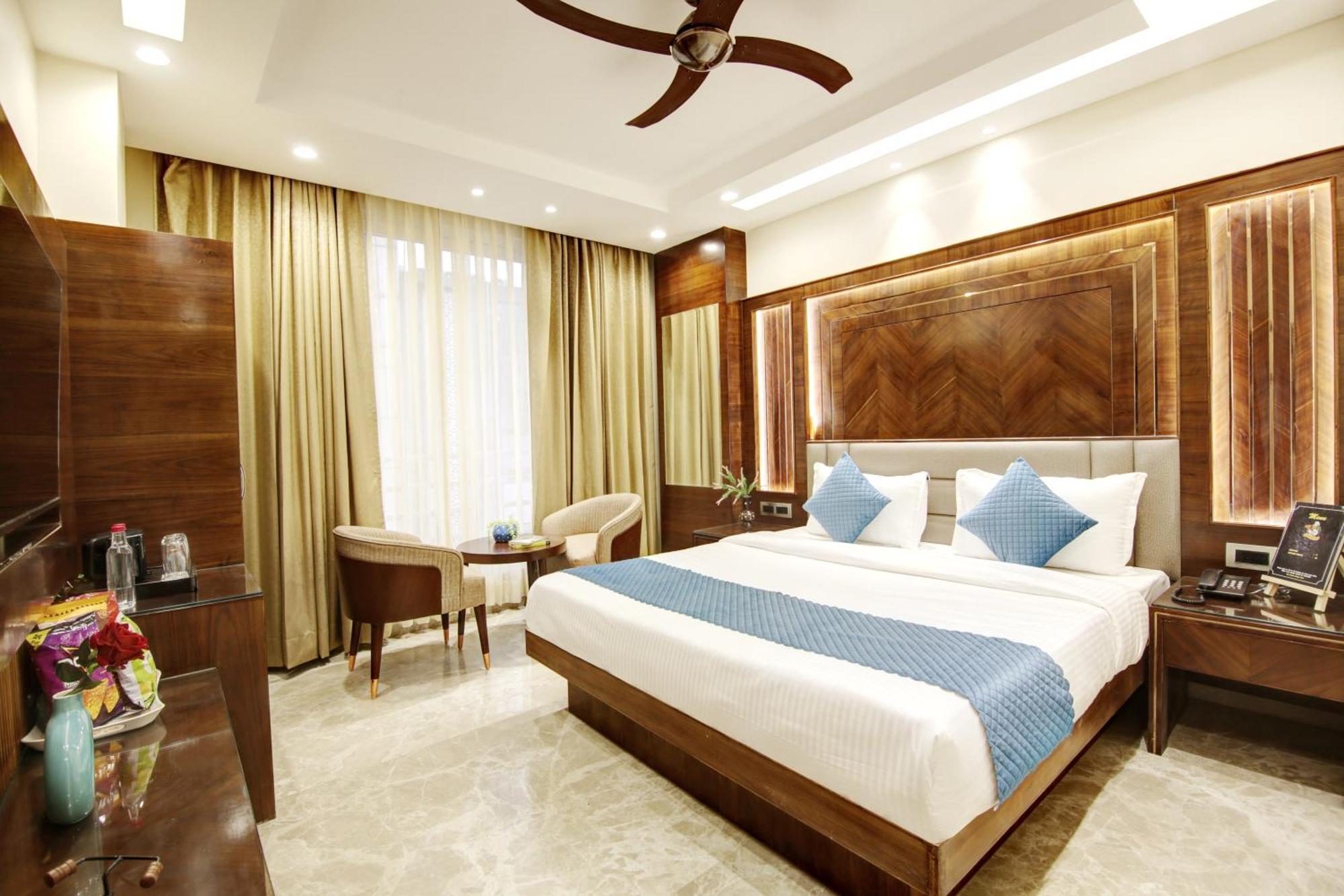 The Vanson Pride Delhi New Delhi Extérieur photo