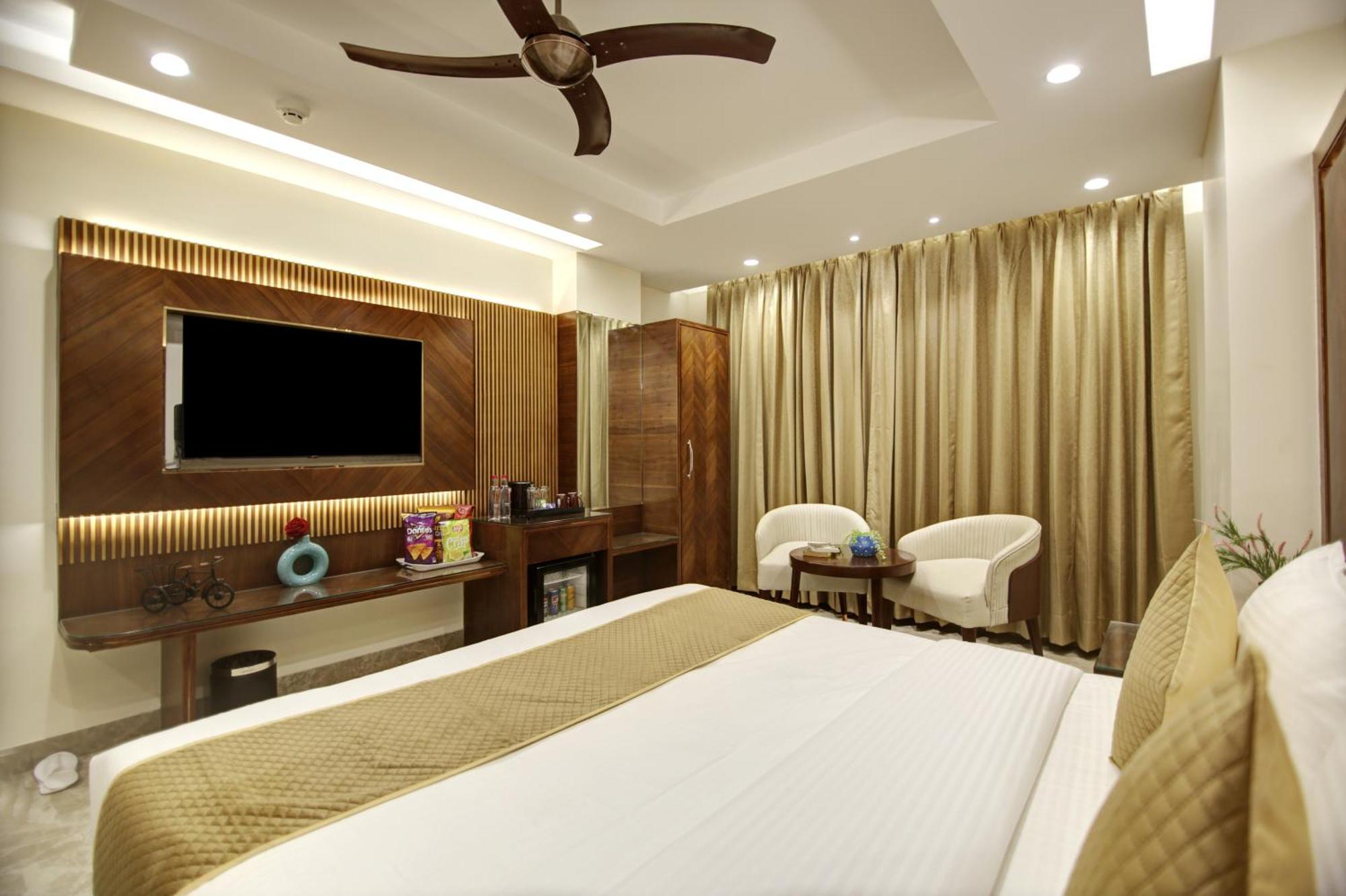 The Vanson Pride Delhi New Delhi Extérieur photo