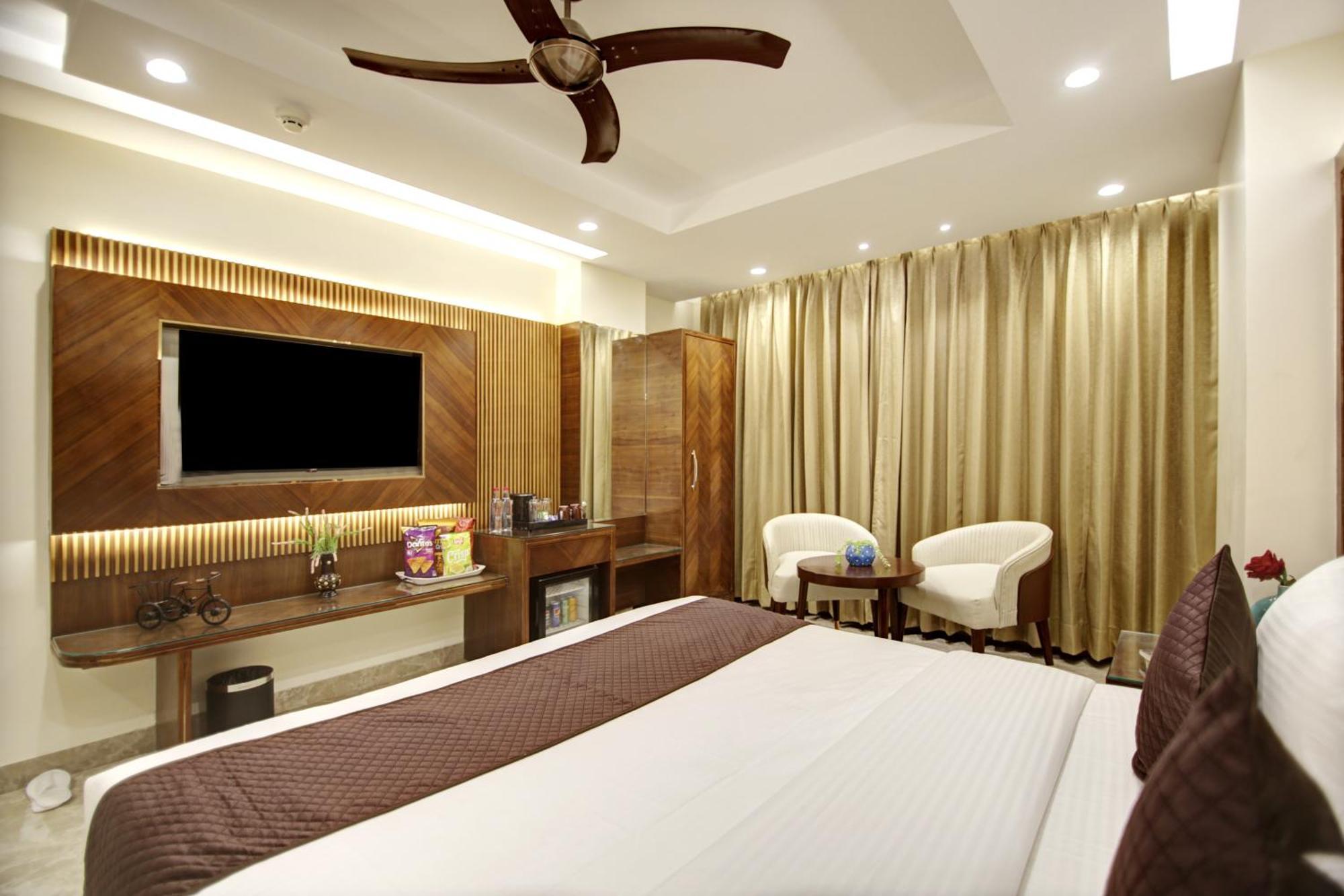 The Vanson Pride Delhi New Delhi Extérieur photo