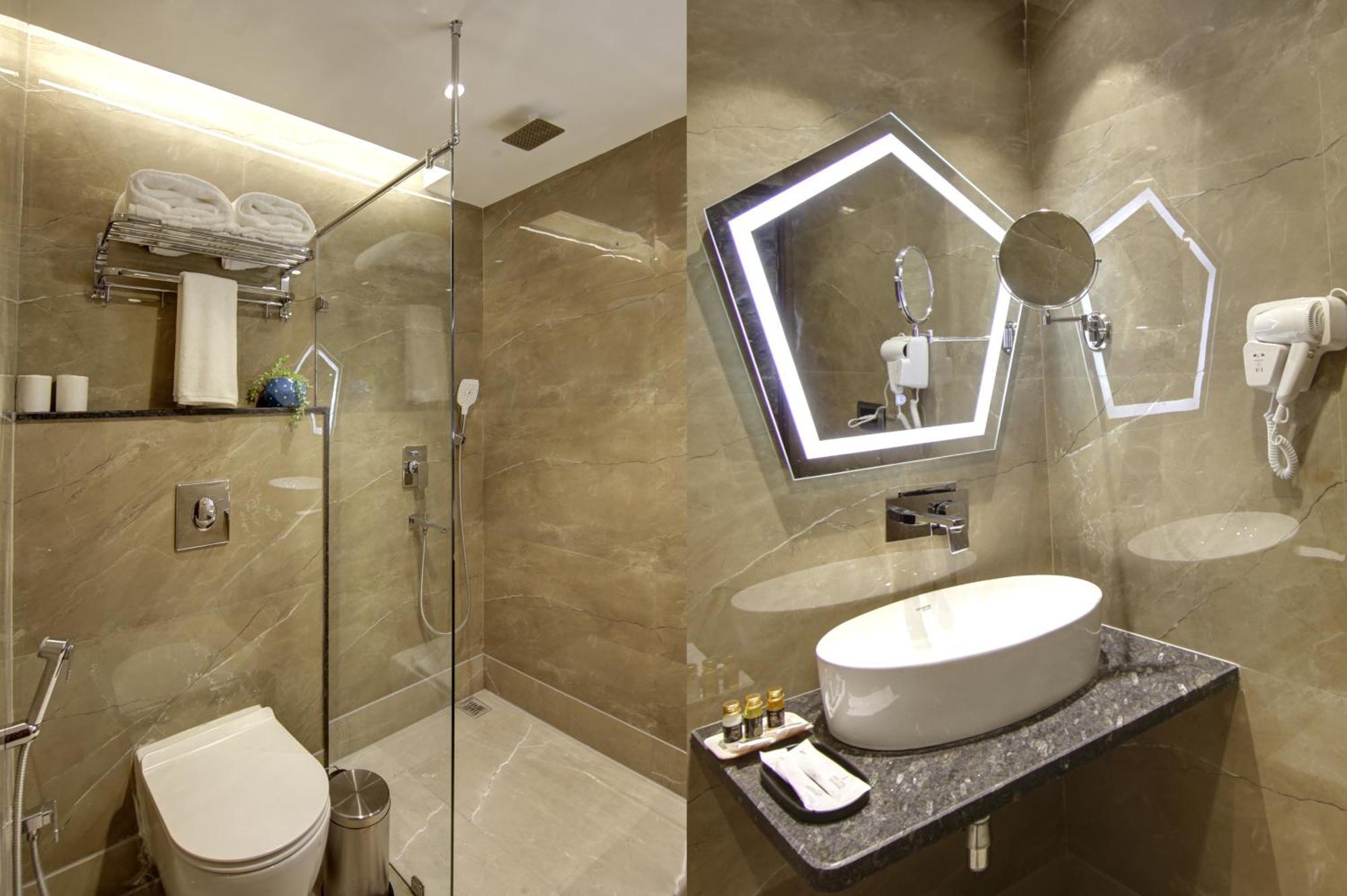 The Vanson Pride Delhi New Delhi Extérieur photo