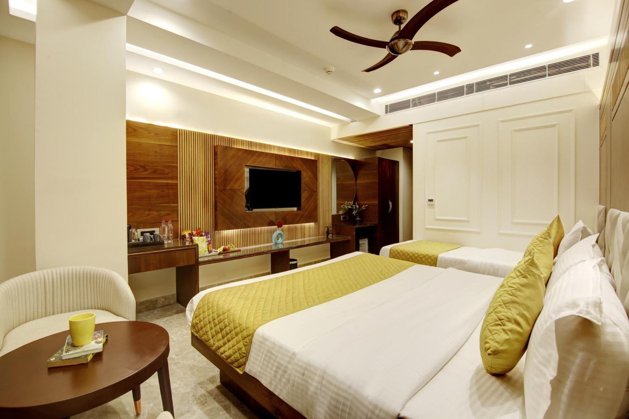 The Vanson Pride Delhi New Delhi Extérieur photo