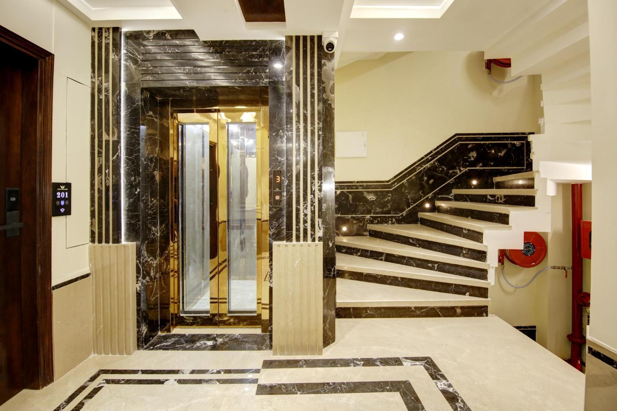The Vanson Pride Delhi New Delhi Extérieur photo
